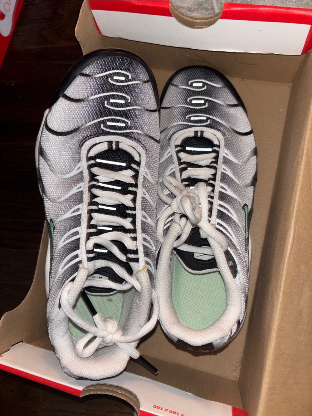 Nike shocks - Picture 3 of 4